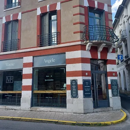 De Charme Mamie Angele