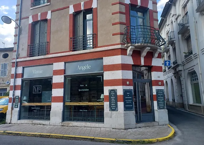 De Charme Mamie Angele