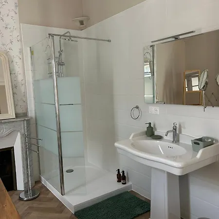 De Charme Mamie Angele 3* 생트 앙토낭