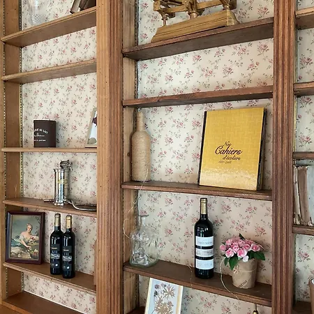 De Charme Mamie Angele